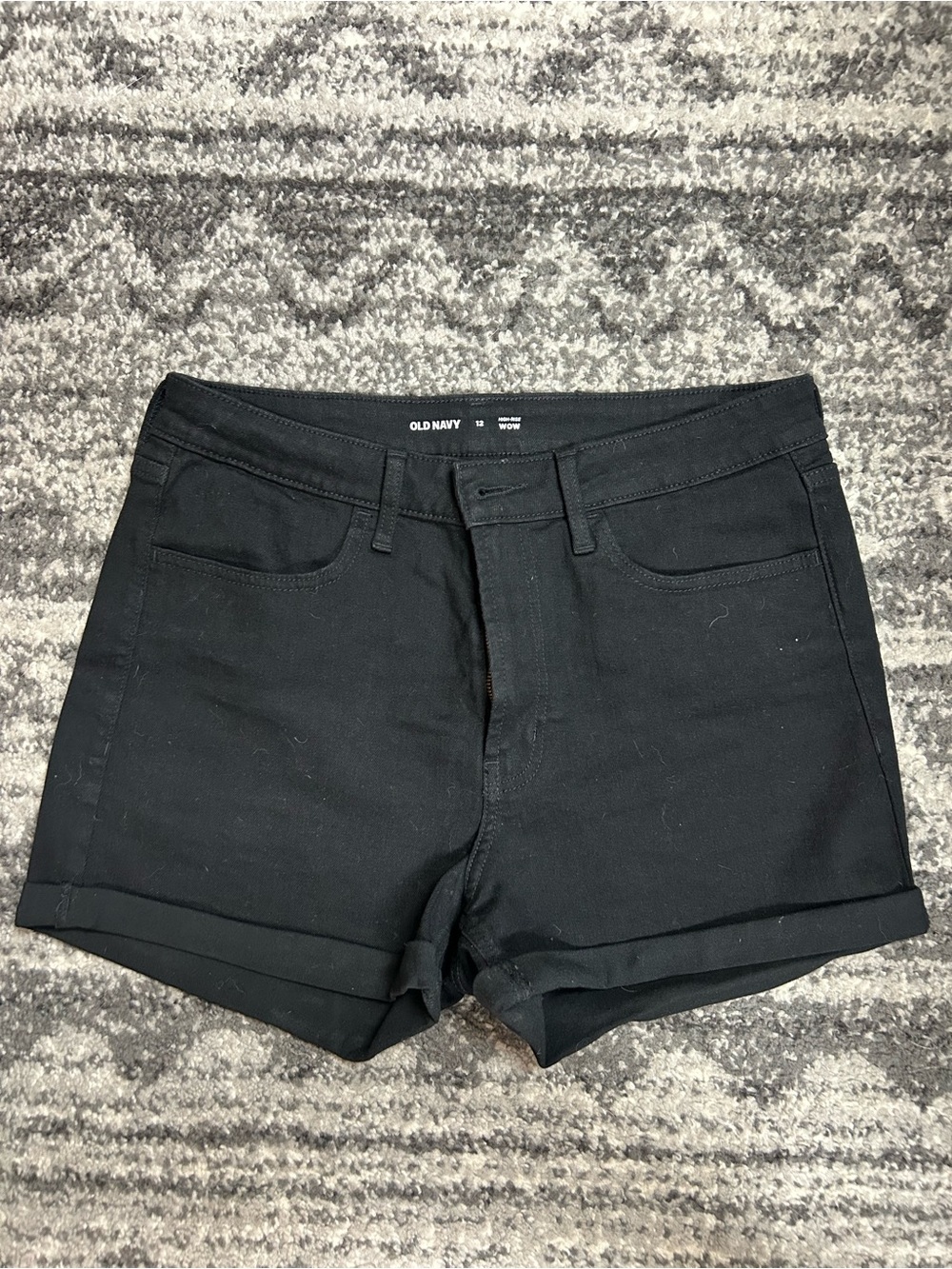 Old Navy High-Rise Wow Black Women's Cuffed Denim Shorts